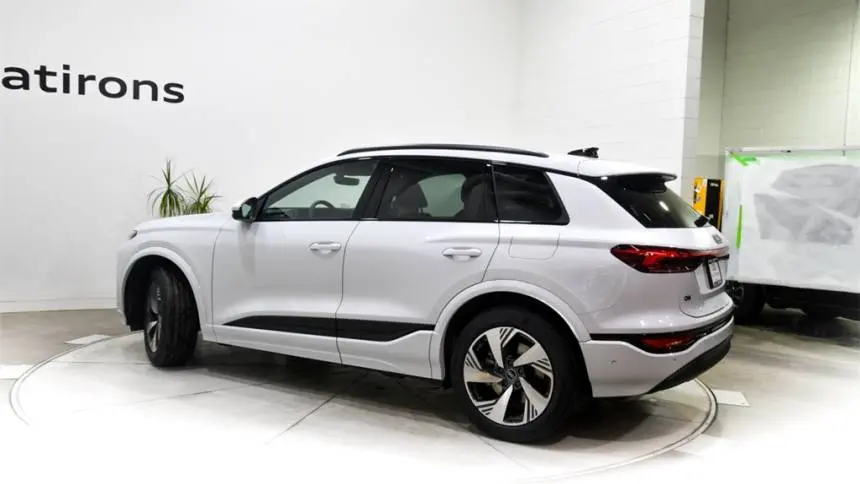 2025 Audi Q6 e-tron WA124BGF8SA019521