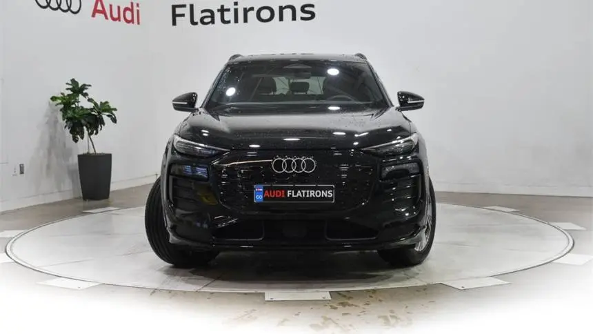 2025 Audi Q6 e-tron WA124BGF8SA017817