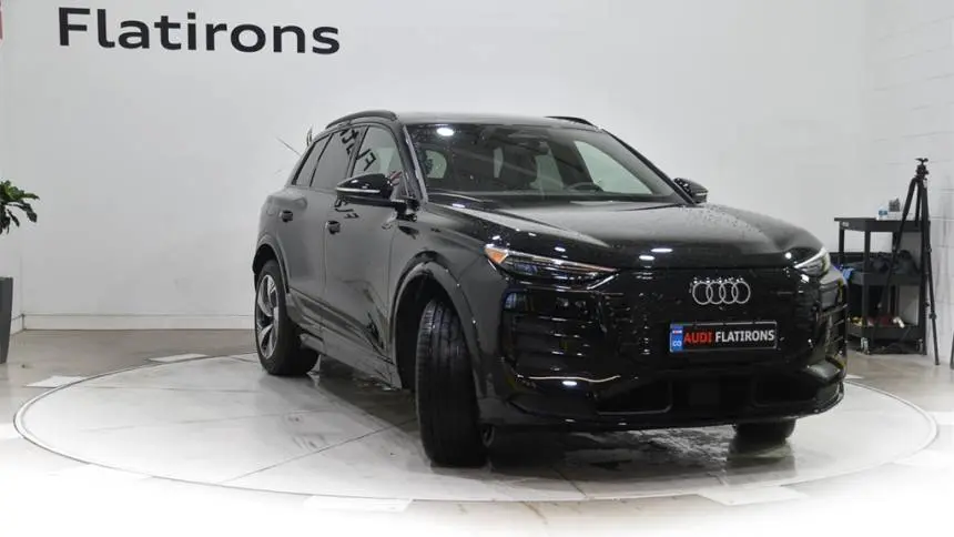 2025 Audi Q6 e-tron WA124BGF8SA017817