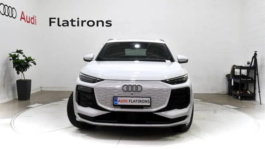 2025 Audi Q6 e-tron WA124BGF8SA019521