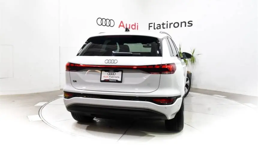 2025 Audi Q6 e-tron WA124BGF8SA019521