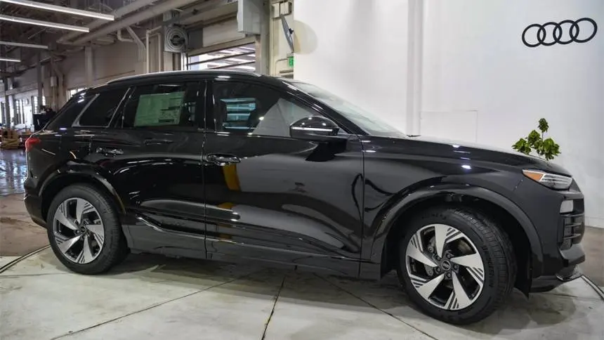 2025 Audi Q6 e-tron WA134BGF2SA026890
