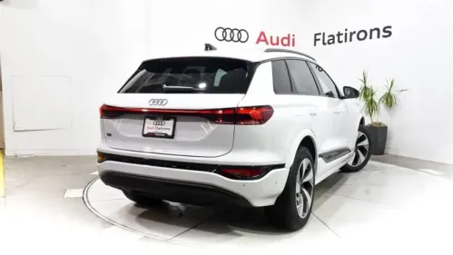 2025 Audi Q6 e-tron WA124BGF8SA019521