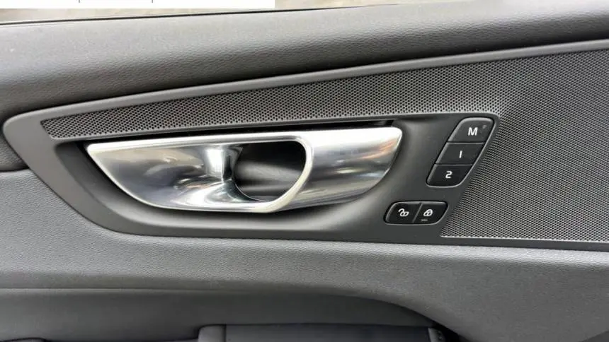 2025 Volvo XC60 YV4H60RC8S1026838