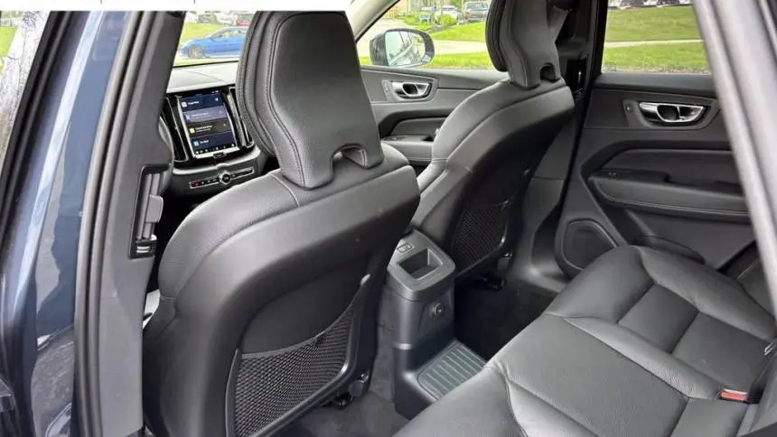 2025 Volvo XC60 YV4H60RC8S1026838