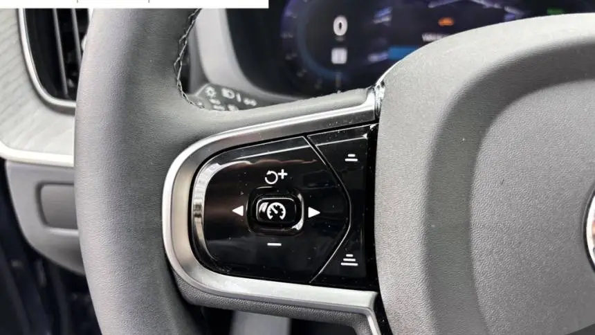 2025 Volvo XC60 YV4H60RC8S1026838