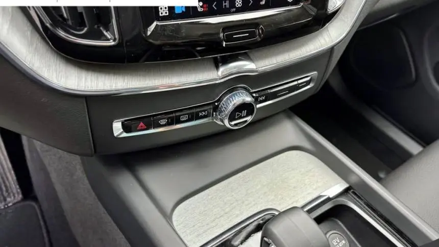 2025 Volvo XC60 YV4H60RC8S1026838