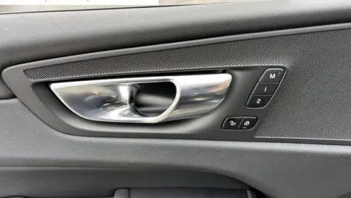 2025 Volvo XC60 YV4H60RC8S1026838