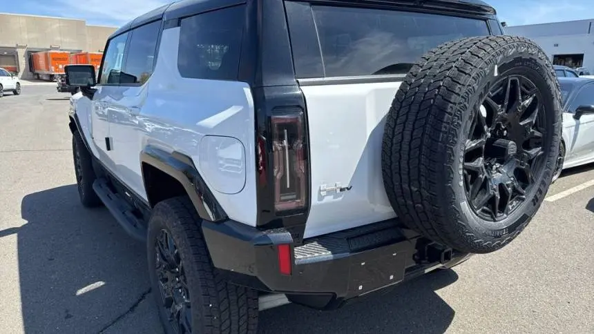 2025 GMC HUMMER EV SUV 1GKT0NDE2SU116218