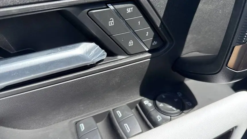 2025 GMC HUMMER EV SUV 1GKT0NDE2SU116218