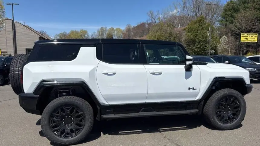 2025 GMC HUMMER EV SUV 1GKT0NDE2SU116218