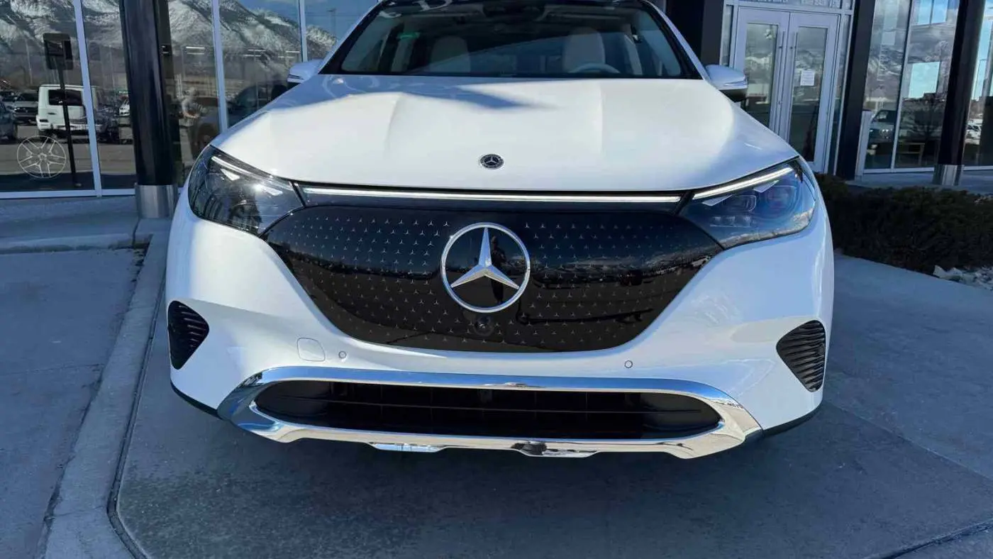 2025 Mercedes EQE SUV 4JGGM1CB9SA060843