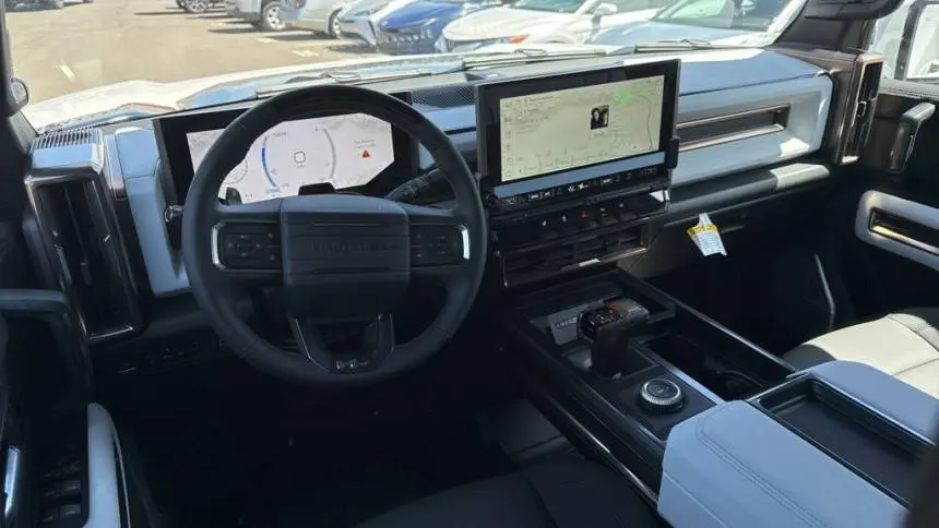2025 GMC HUMMER EV SUV 1GKT0NDE2SU116218
