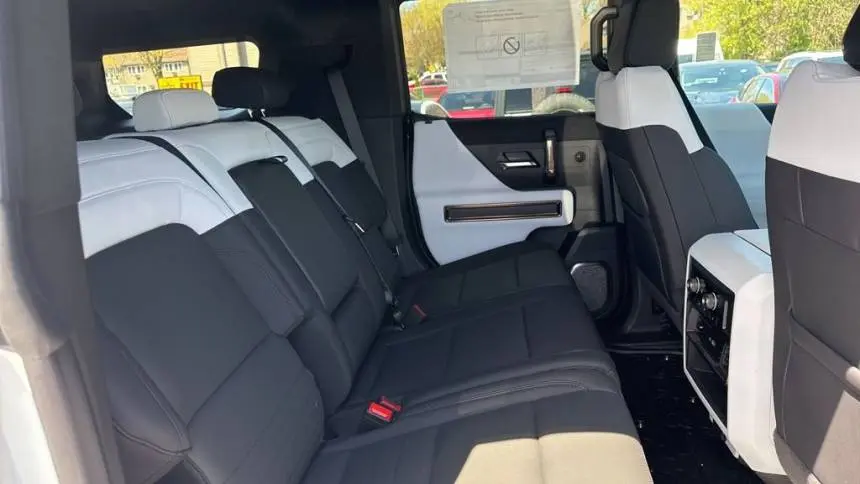2025 GMC HUMMER EV SUV 1GKT0NDE2SU116218