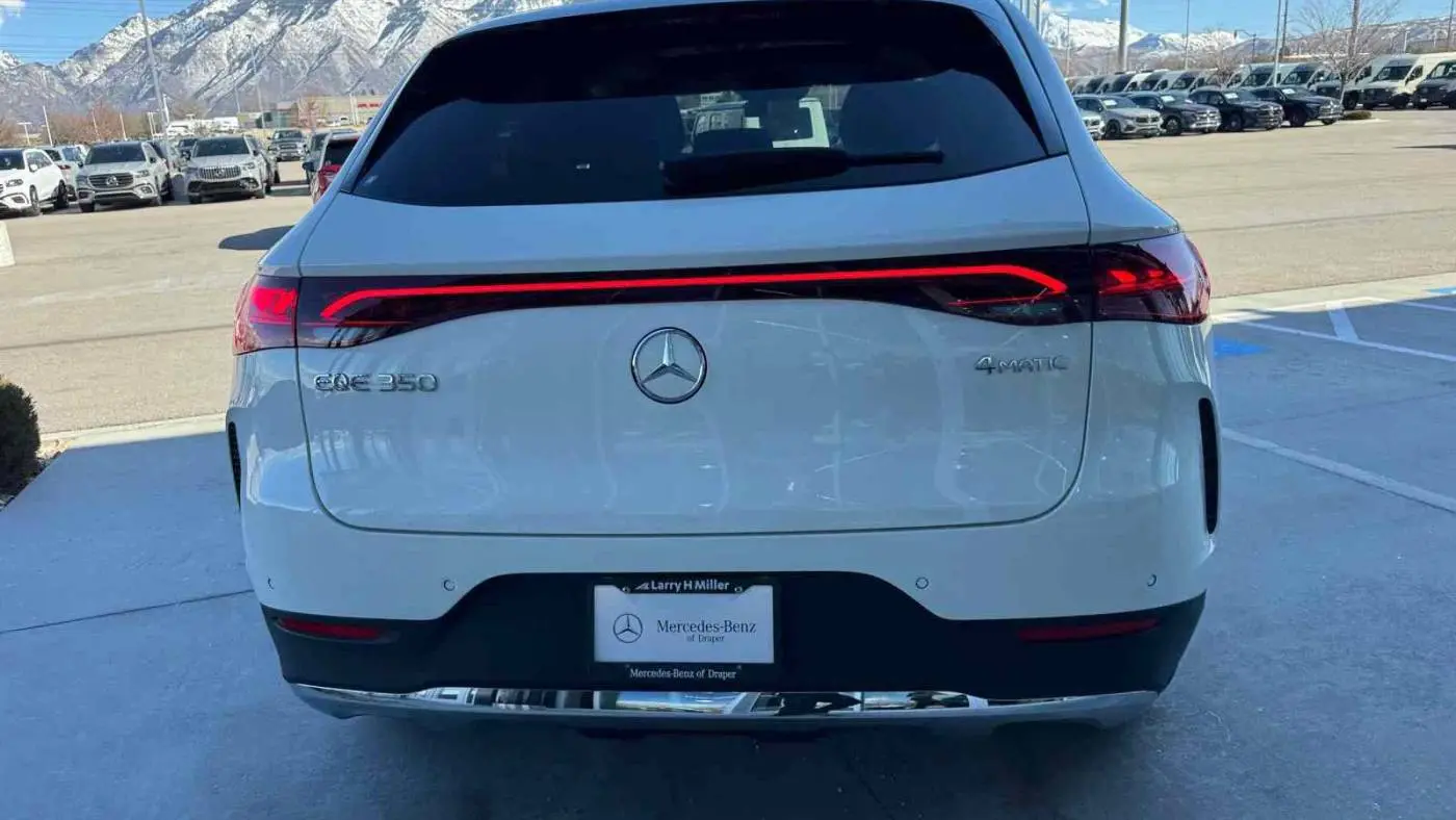 2025 Mercedes EQE SUV 4JGGM1CB9SA060843