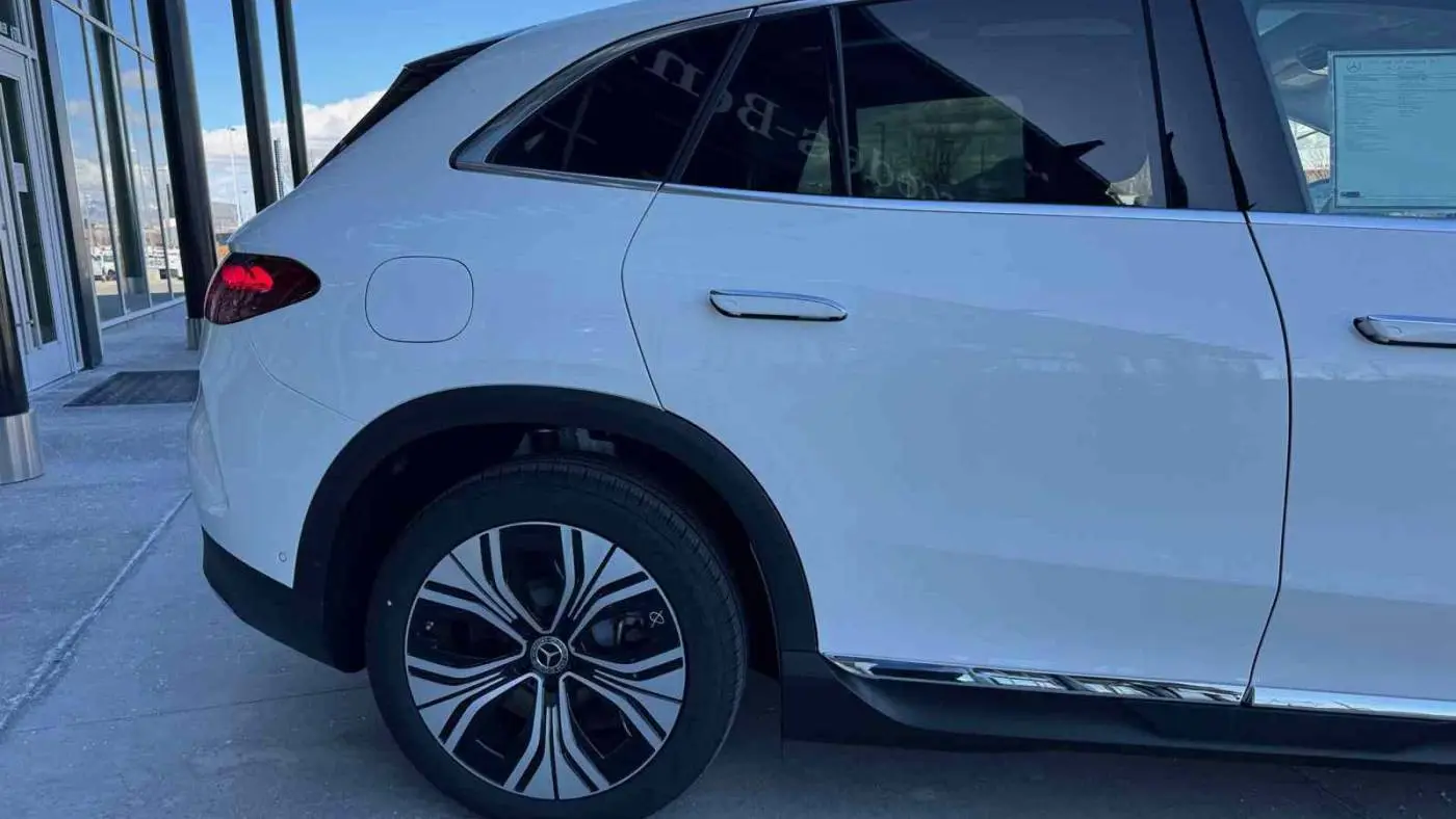 2025 Mercedes EQE SUV 4JGGM1CB9SA060843