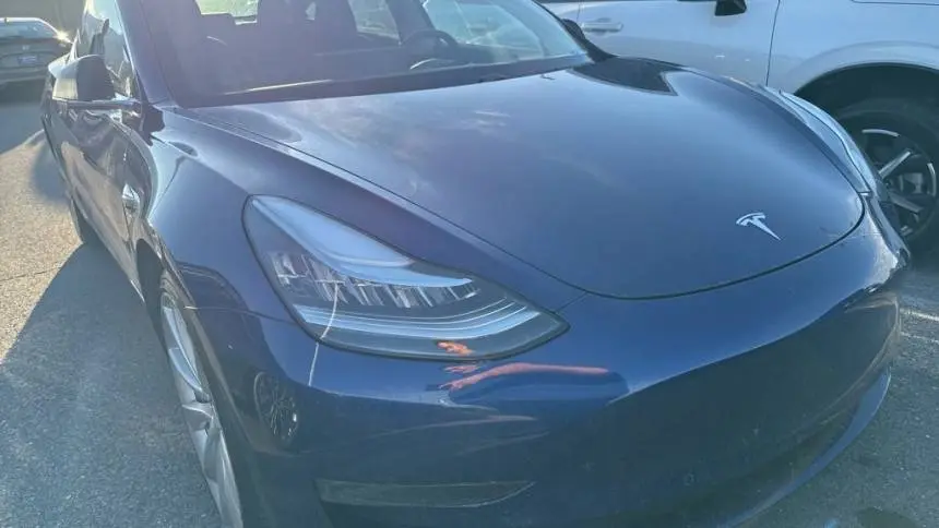 2018 Tesla Model 3 5YJ3E1EB0JF072236