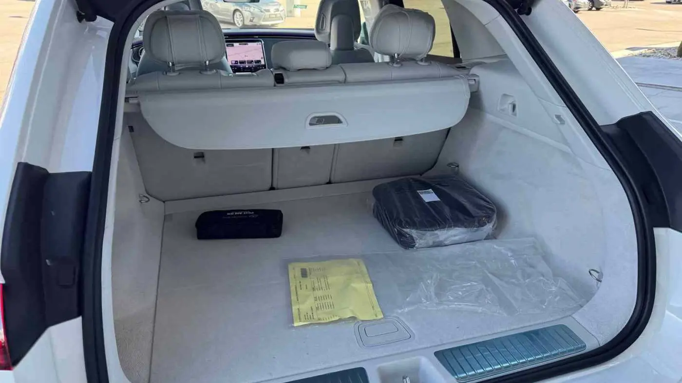 2025 Mercedes EQE SUV 4JGGM1CB9SA060843