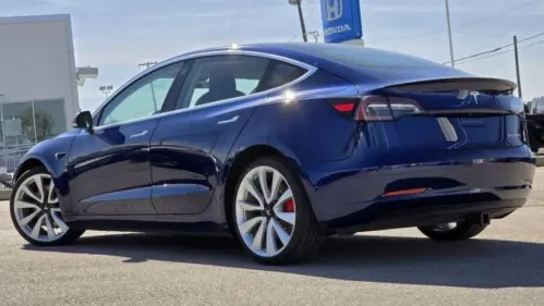 2018 Tesla Model 3 5YJ3E1EB0JF072236