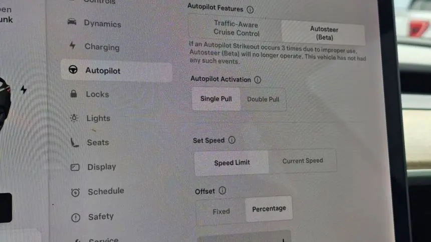 2018 Tesla Model 3 5YJ3E1EB5JF144774