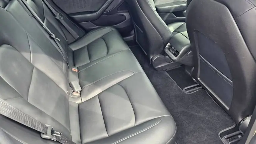 2018 Tesla Model 3 5YJ3E1EB5JF144774