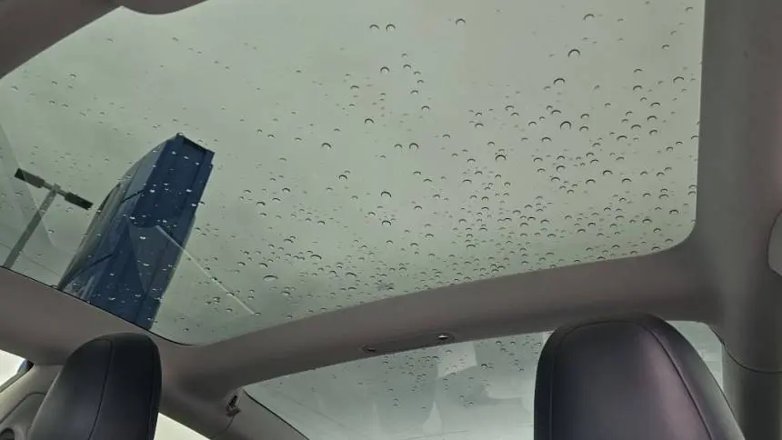2018 Tesla Model 3 5YJ3E1EB5JF144774