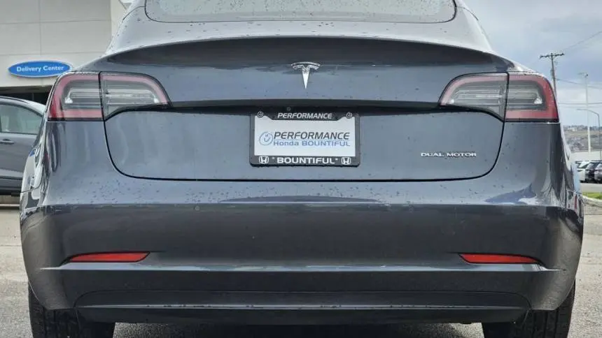 2018 Tesla Model 3 5YJ3E1EB5JF144774