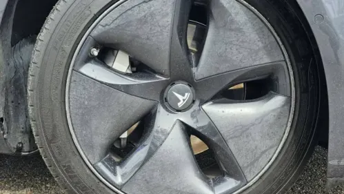 2018 Tesla Model 3 5YJ3E1EB5JF144774