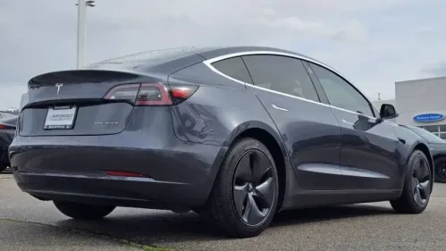2018 Tesla Model 3 5YJ3E1EB5JF144774