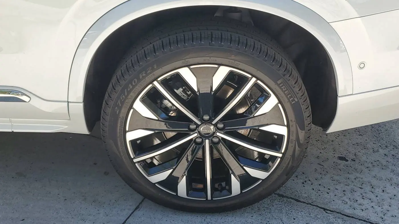 2025 Volvo XC90 YV4H60PG7S1371512