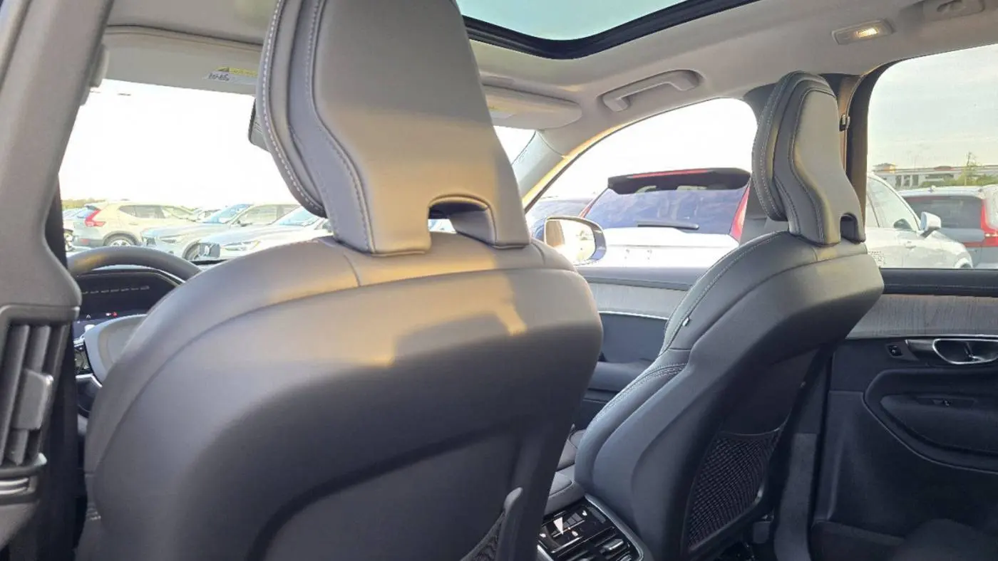 2025 Volvo XC90 YV4H60PG7S1371512