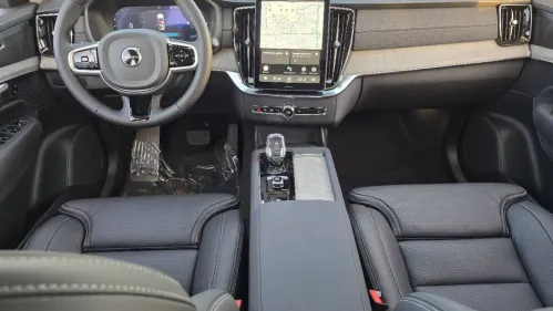 2025 Volvo XC90 YV4H60PG7S1371512