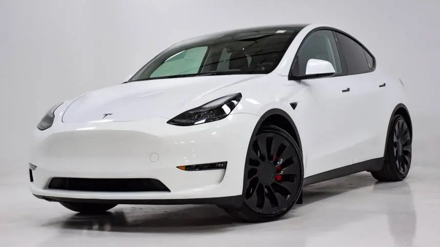 2022 Tesla Model Y 7SAYGDEF1NF341020