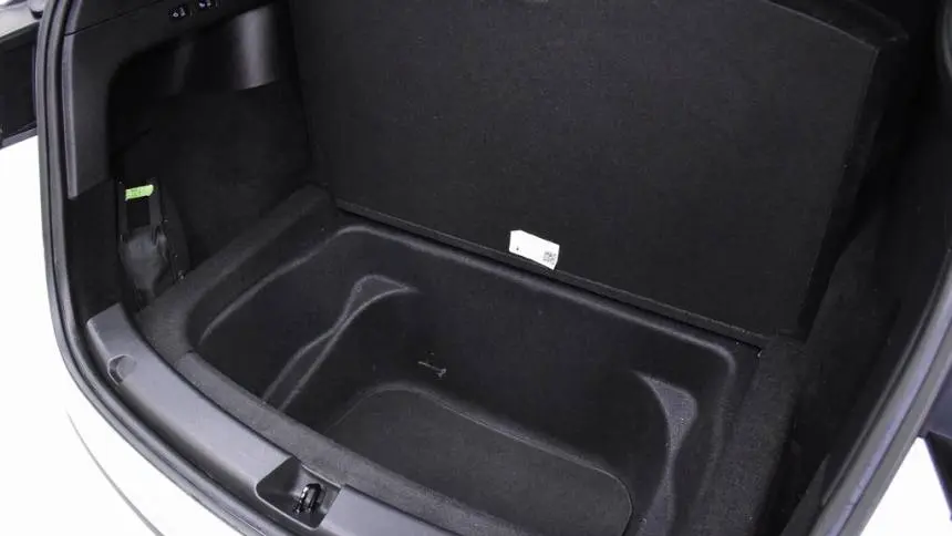 2022 Tesla Model Y 7SAYGDEF1NF341020