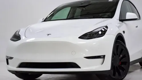 2022 Tesla Model Y 7SAYGDEF1NF341020