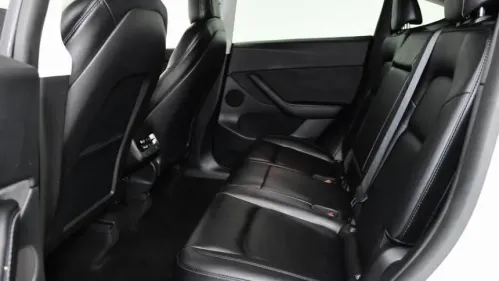 2022 Tesla Model Y 7SAYGDEF1NF341020