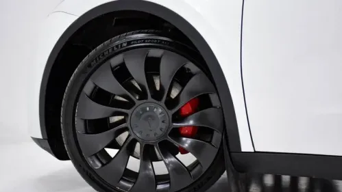 2022 Tesla Model Y 7SAYGDEF1NF341020
