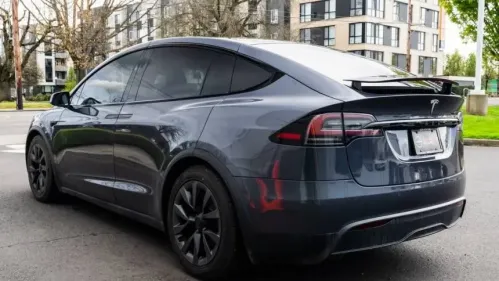 2022 Tesla Model X - Images - 4