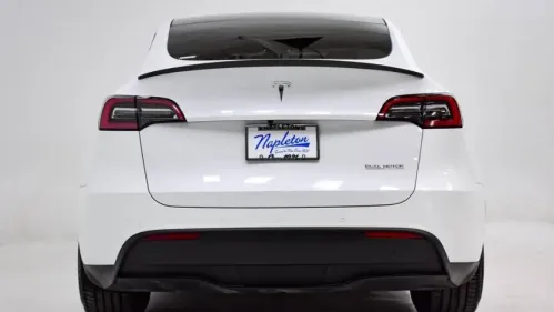 2022 Tesla Model Y 7SAYGDEF1NF341020
