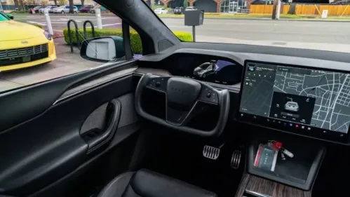 2022 Tesla Model X - Images - 9