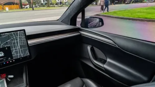 2022 Tesla Model X - Images - 10