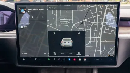 2022 Tesla Model X - Images - 13
