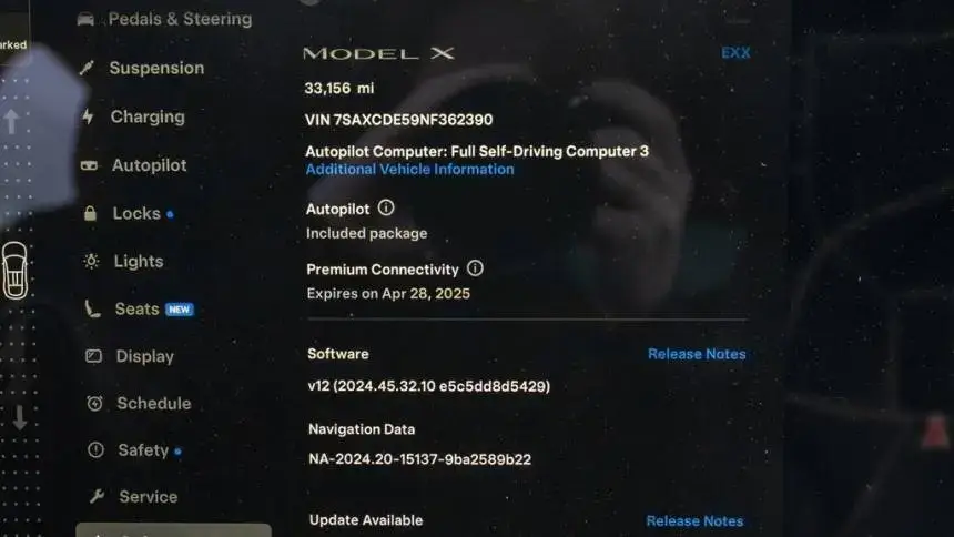 2022 Tesla Model X - Images - 16