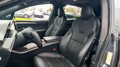 2022 Tesla Model X - Images - 17