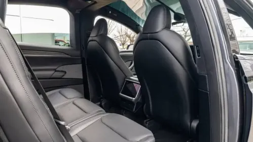 2022 Tesla Model X - Images - 21