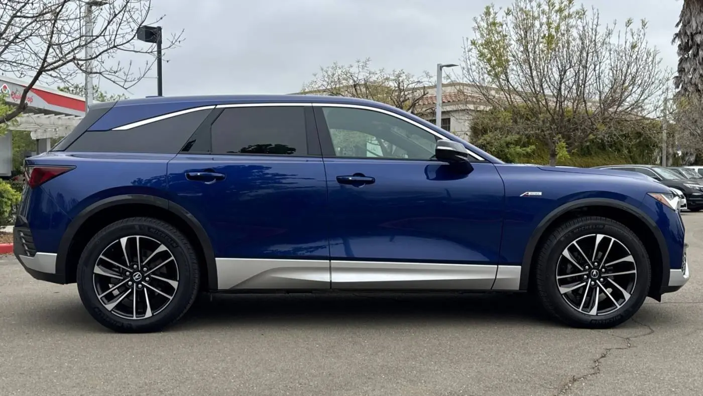 2024 Acura ZDX 4W5KHMRKXRZ501440
