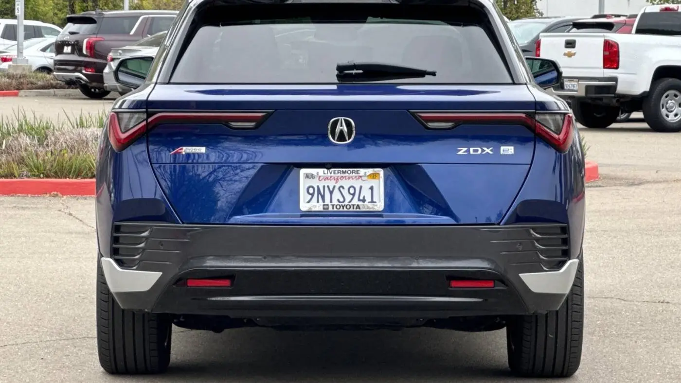 2024 Acura ZDX 4W5KHMRKXRZ501440