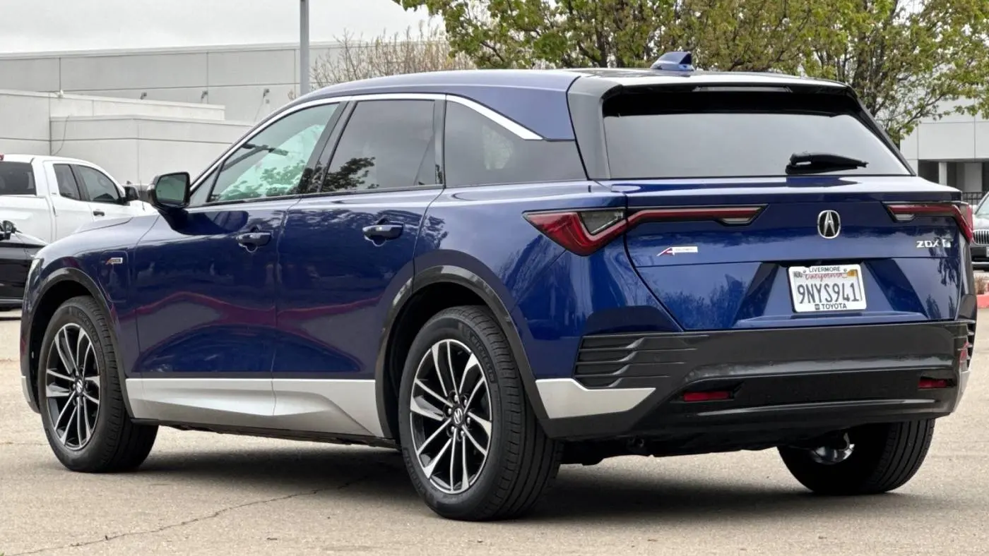 2024 Acura ZDX 4W5KHMRKXRZ501440