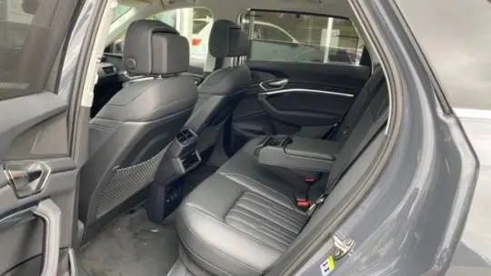 2024 Audi Q8 e-tron WA16AAGE7RB056091