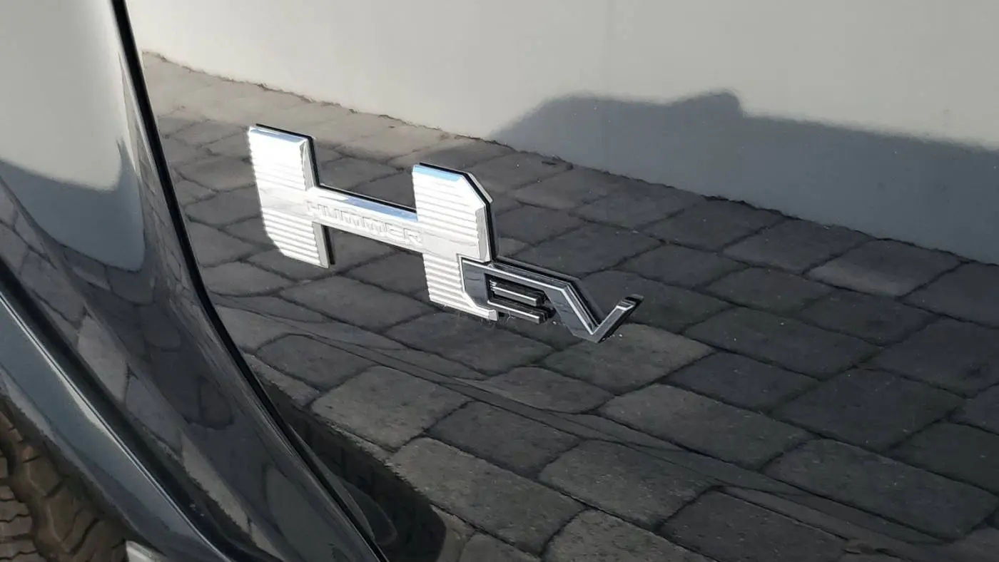 2025 GMC HUMMER EV SUV 1GKT0NDE3SU113439